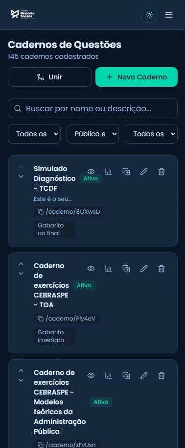 Cadernos no painel do professor